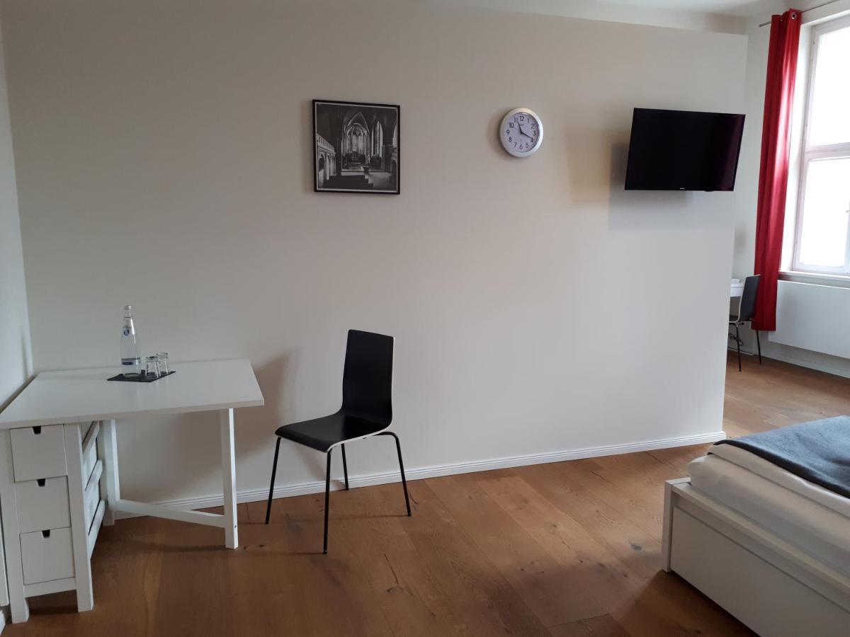 Hotel Brandenburger Dom Brandenburg  Phòng bức ảnh